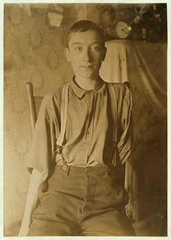 Harry McShane, 16, lost his left arm in a 1908 factory accident. The Fair Labor Standards Act, passed 30 years later, helped to protect children from dangerous employment. (Library of Congress, LC-DIG-nclc-01312)